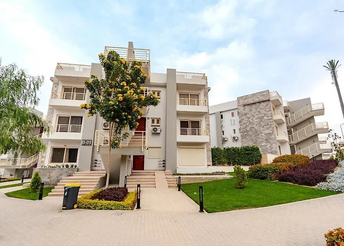 Apartment Cozy Sea View Very Close The Ain Sukhna